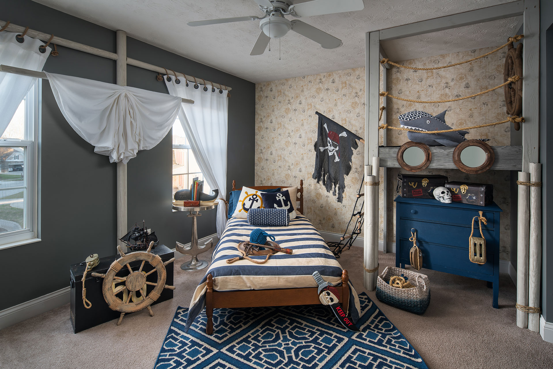 boys pirate themed bedroom
